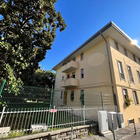 All'ombra Del Carmine Apartment