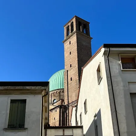 All'ombra Del Carmine Apartment
